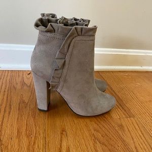 Ruffle bootie